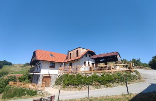 Podcetrtek Apartment | Apartment Velbana Gorca