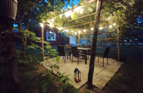 Plaski Apartment | Three Little Birds Suite