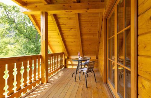 Predjama House | Apartma Brunarca