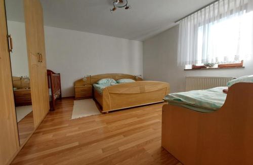 Gorenja vas-Poljane Apartment | Apartma Teloh
