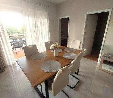 Slatine Apartment | Apartman Silvija Čiovo
