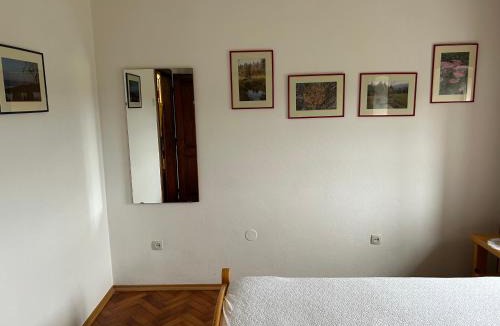 Idrija House | Hiša p'r Kobalu