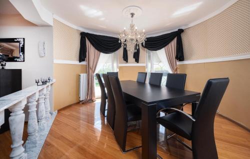 Valtura House | Nice Home In Valtursko Polje With Sauna