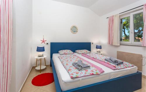 Njivice House | Beautiful Home In Njivice