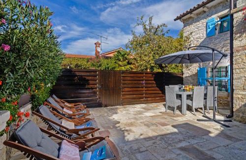 Heki House | Erisa in Trošti (Haus für 6 Personen)