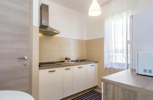 Skatari Apartment | Apartment in Pula near the Sea and Town Center