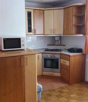 Gorenja Vas pri Smarjeti Apartment | Tourist Farm Škrbina