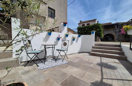 Brzac House | Cozy cottage with seaview and parking ideal for small family