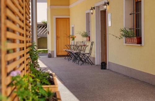 Praprotna Polica Apartment | Domačija Kveder