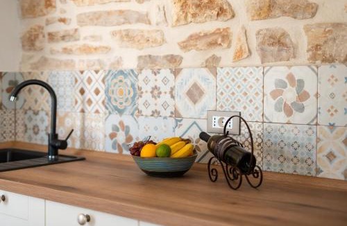 Vabriga Apartment | Apartment Valerija, stone house with sea view