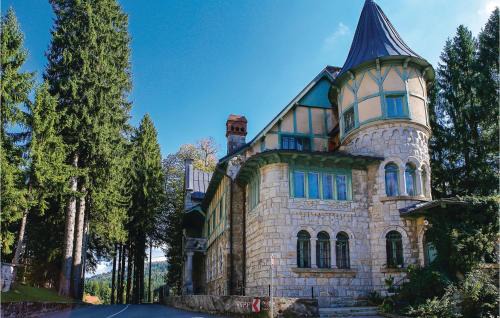 Ravna Gora House | Nice Home In Stari Laz With Sauna