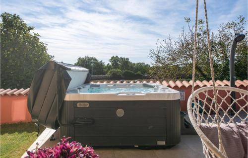 Pinezici House | Beautiful Home In Krvavici