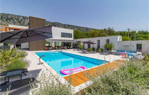 Grizane House | Luxurious Home In Grizane With Sauna
