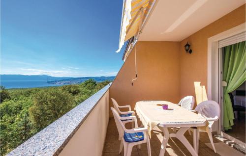 Smrika Apartment | Cozy Apartment In Smrika With Wifi