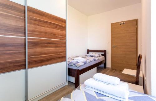 Menges Apartment | Apartma Majdas