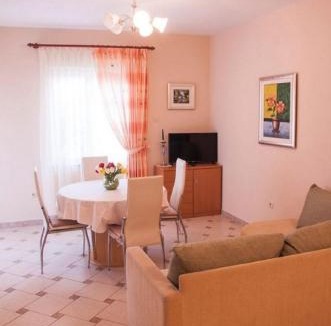 Novalja Apartment | Apartments KarolinaS