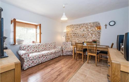 Promina House | Luxurious Home In Mratovo