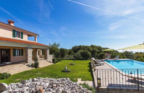 Skitaca Villa | Villa Albina Comfortable holiday residence
