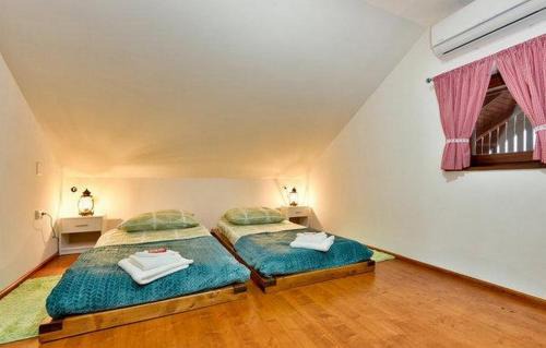 Sveti Ivan Zelina House | Holiday home with hot tub Glavnica Donja, Zagreb - 23154