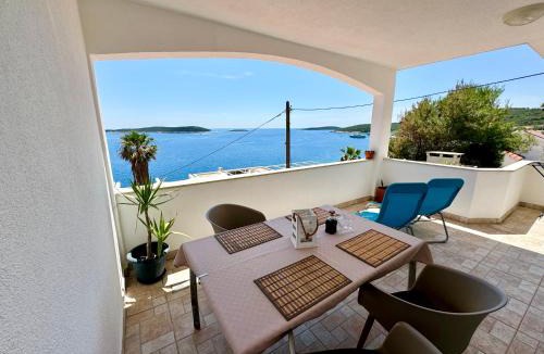 Milna Apartment | Apartment MORE Island Vis