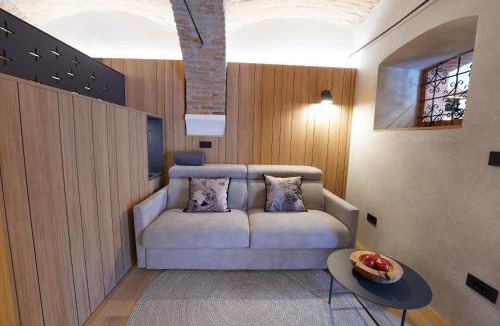Medvode Apartment | Suita beli Labod