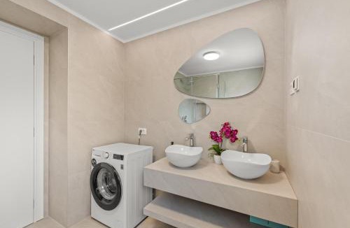 City Center Apartment | Angel's Sunrise Apartment