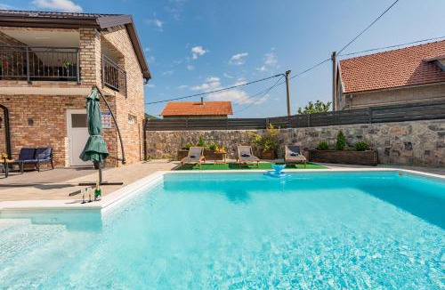 Gracac Apartment | Apartman Toni