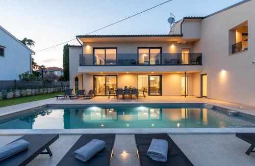 Rovinj Villa | Villa Domenica Medelina 5. City center, pool, jacuzzi, sauna
