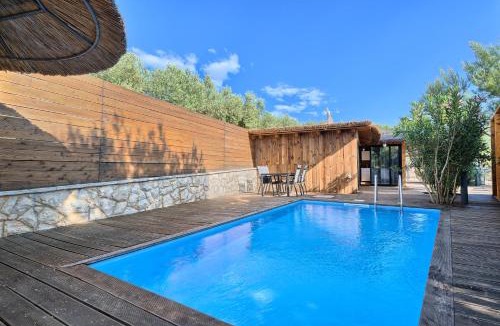 Jezera House | Golden Haven Luxe Bungalow Resort