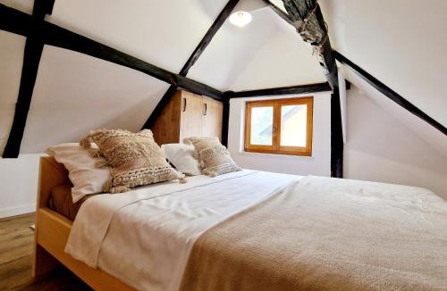 Ozalj House | Holiday house Vuketich Hills - Welcome drink, free parking, Wi-fi