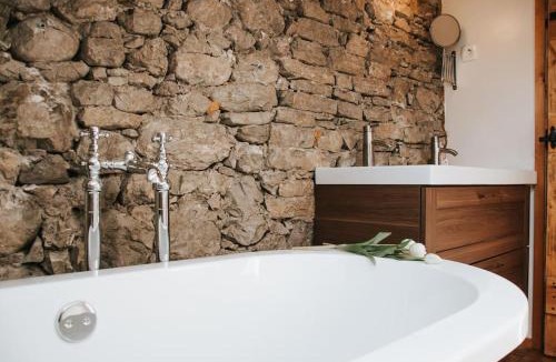 Volce House | Casa di Volce - 1801 Stone House