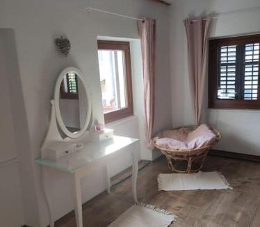 Volce House | Casa di Volce - 1801 Stone House