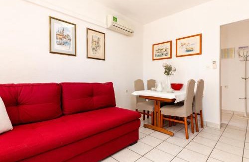 Okrug Gornji Apartment | Apartments with parking space Mavarstica, Ciovo - 17821