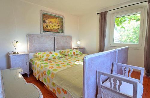 Lozisca House | Holiday Home Mirna by Interhome