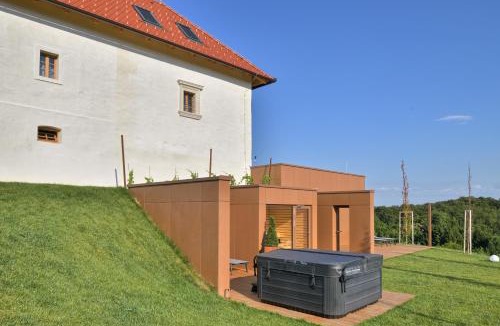 Spodnja Polskava Bed & Breakfast | Hisa 1624 - Adults Only
