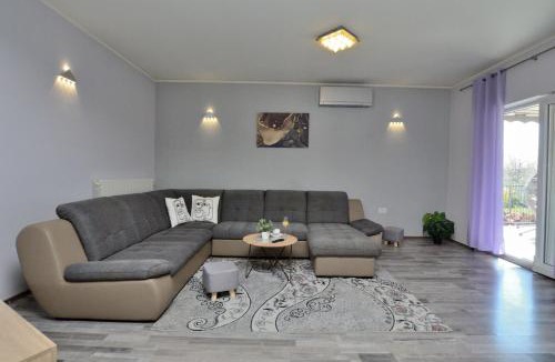 Sveta Nedelja Villa | Villa Daris