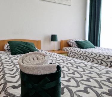 Cove Parja Hotel | Motel "Tri lovca"