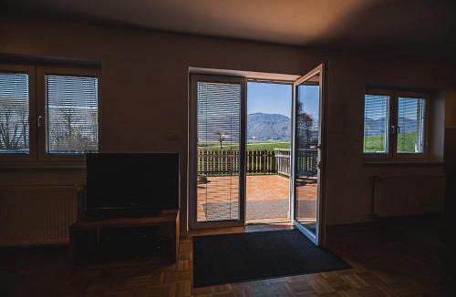 Slovenske Konjice Apartment | Apartment pri Povhih