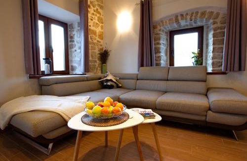 Island Hvar Apartment | Apartments with parking space Jelsa, Hvar - 8713