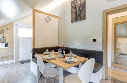 Trebnje Villa | Pool & Whirlpool Art Villas