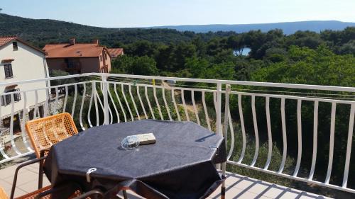 Cres Apartment | Apartmani Ana Schon