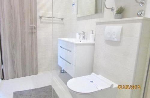 Kobas Bed & Breakfast | Villa Mirosa