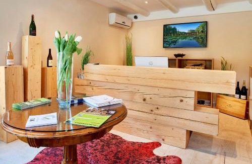 Nova Gorica Villa | Pikol Lake Village Wine Estate