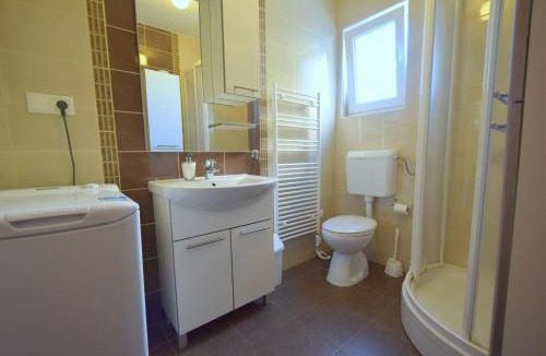 Njivice Apartment | Apartments Marjolovic