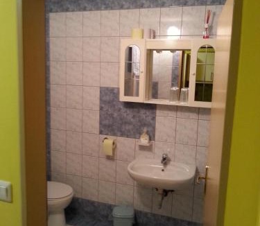 Podcetrtek House | Apartmaji in sobe Kocjančič