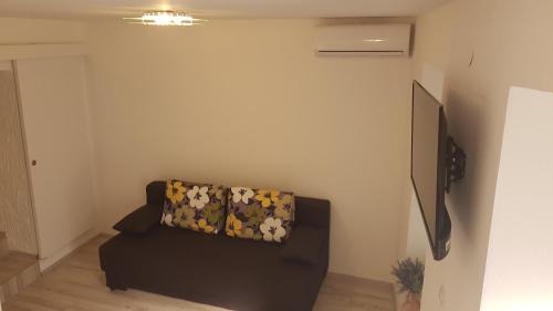 Novi Vinodolski Apartment | Apartmant Bionda Novi Vinodolski, cozy and nice apartment for 4 people in the city center