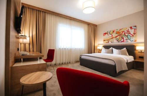 Cepin Hotel | Hotel Zelenkrov