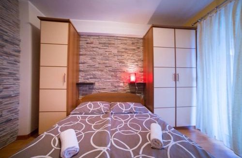 Rab Town Apartment | Apartment in Lopar with Balcony, Air condition, WIFI (4738-3)
