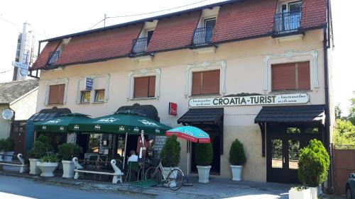 Dakovo Hotel | RESTORAN PRENOĆIŠTE CROATIA TURIST