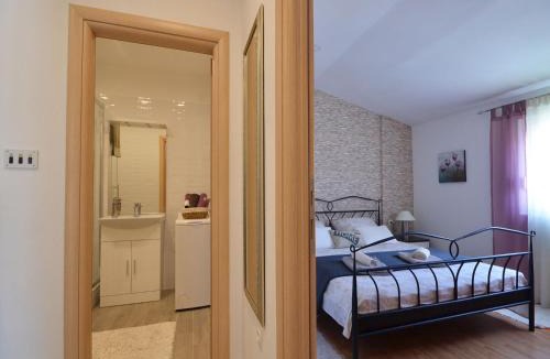 Split Apartment | Apartman Daniela